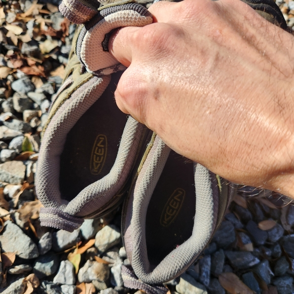 Keen Hiking Boots - Picture 6 of 7